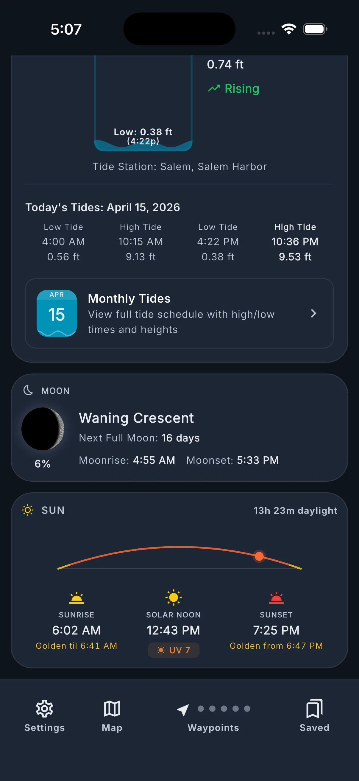 Dashboard footer showing navigation dots for multiple saved locations.