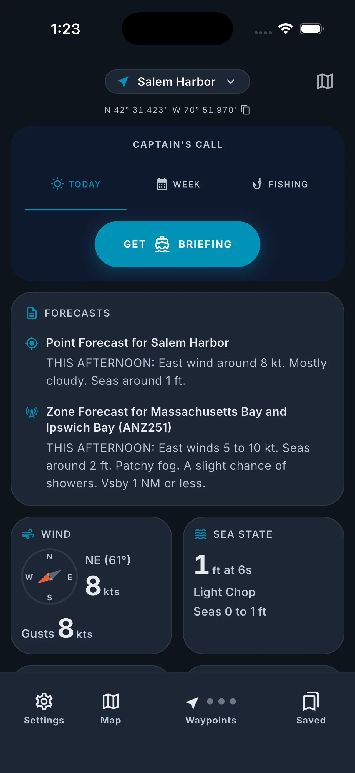 Boater Briefer dashboard with wind, sea, and tide summary.